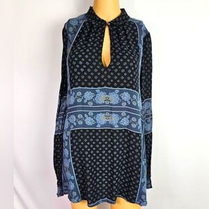 Free People Keyhole Shirt Small Long sleeve